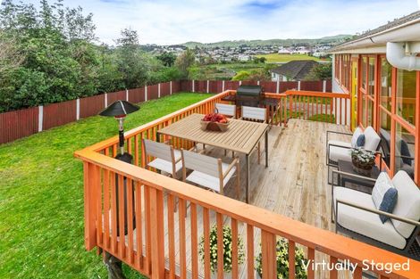 Photo of property in 5 Cheshire Street, Cannons Creek, Porirua, 5024