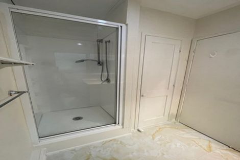 Photo of property in 22 Tauhinu Road, Greenhithe, Auckland, 0632