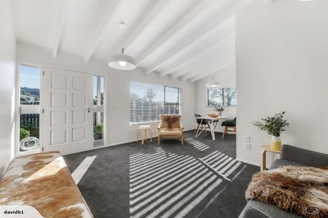 Photo of property in 2/11 Taupata Street, Redcliffs, Christchurch, 8081