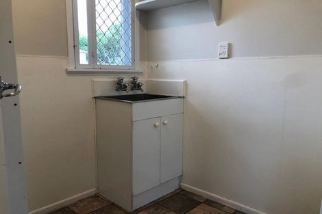 Photo of property in 58 Friedlanders Road, Manurewa, Auckland, 2102