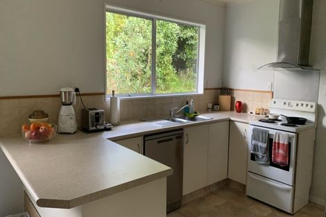 Photo of property in 5 Halswater Drive, Churton Park, Wellington, 6037