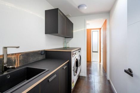 Photo of property in 9 Matipo Street, Wanaka, 9305