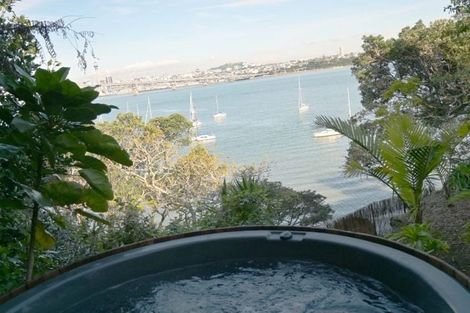 Photo of property in 11 Hinemoa Street, Birkenhead, Auckland, 0626