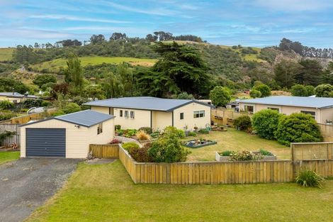 Photo of property in 47 Driver Street, Long Beach, Port Chalmers, 9081