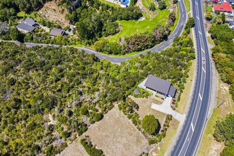 Photo of property in 1117a Whangaparaoa Road, Matakatia, Whangaparaoa, 0930