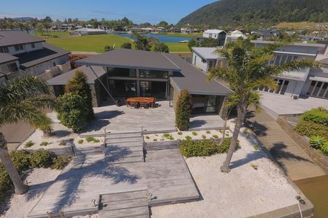 Photo of property in 115 Motu Hei, Pauanui, Hikuai, 3579