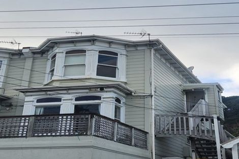 Photo of property in 33 Austin Street, Mount Victoria, Wellington, 6011