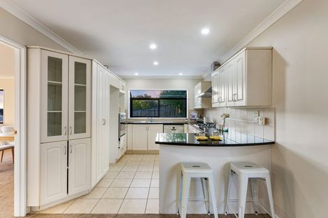 Photo of property in 7 Chieftain Rise, Goodwood Heights, Auckland, 2105