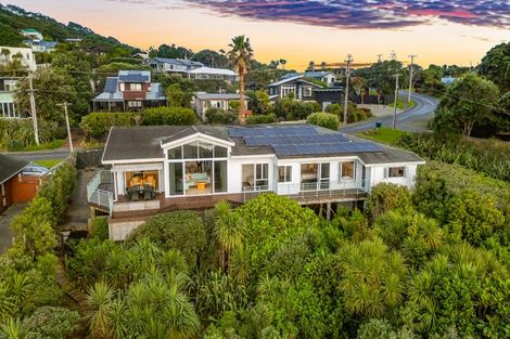 Photo of property in 77 Waitea Road, Muriwai, 0881