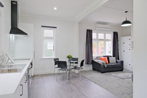 Photo of property in 124 Fitzroy Street, Forbury, Dunedin, 9012