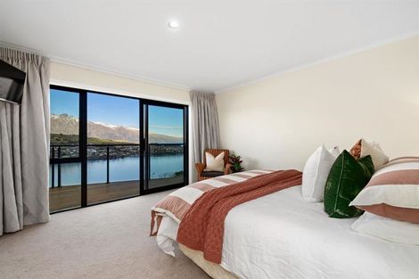 Photo of property in 7 Sunrise Lane, Queenstown, 9300