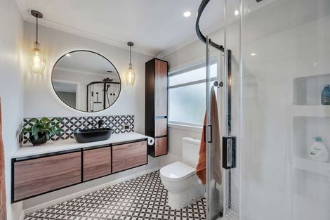 Photo of property in 42 Church Road, Taradale, Napier, 4112