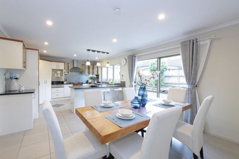 Photo of property in 100 Wayne Francis Drive, Flat Bush, Auckland, 2016