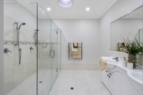 Photo of property in 16 Pukematawai Lane, Levin, 5571