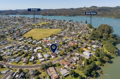 Photo of property in 117 Robinson Road, Whitianga, 3510