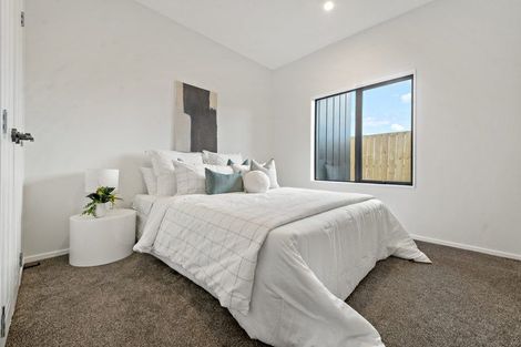 Photo of property in 14 Whata Street, Clarks Beach, 2122