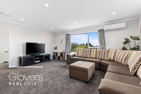 Photo of property in 10 Seabar Place, Glen Eden, Auckland, 0602