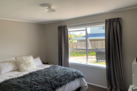 Photo of property in 1/7 Wyman Place, Pakuranga Heights, Auckland, 2010