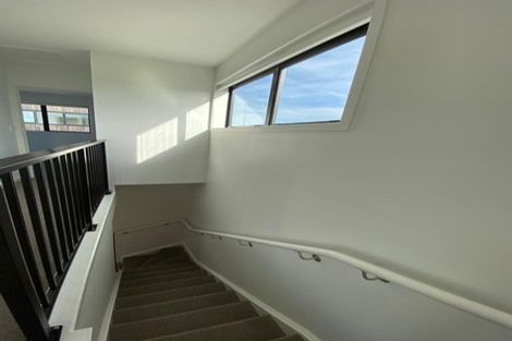 Photo of property in 2/5 Brandon Road, Glen Eden, Auckland, 0602