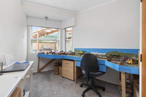 Photo of property in 18 Lakeside Drive, Pahurehure, Papakura, 2113