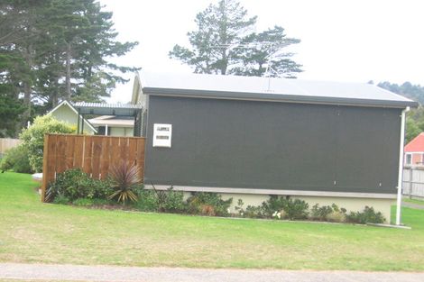 Photo of property in 122 Kowhai Avenue, Matarangi, Whitianga, 3592