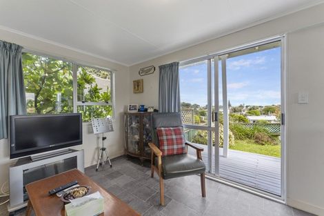 Photo of property in 54 Ngaio Street, Otaki Beach, Otaki, 5512
