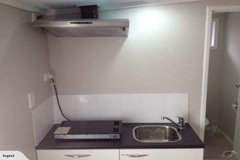 Photo of property in 11 Opal Avenue, Pakuranga, Auckland, 2010