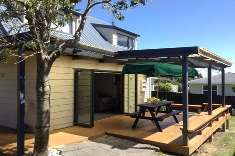 Photo of property in 2/274 Rangatira Road, Beach Haven, Auckland, 0626