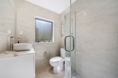 Photo of property in 1 Jammen Drive, Massey, Auckland, 0614