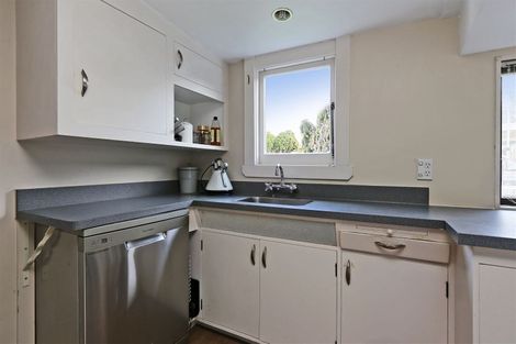 Photo of property in 2/707 Queen Street East, Parkvale, Hastings, 4122