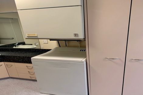 Photo of property in Mansfield Towers, 1 Grant Road, Thorndon, Wellington, 6011