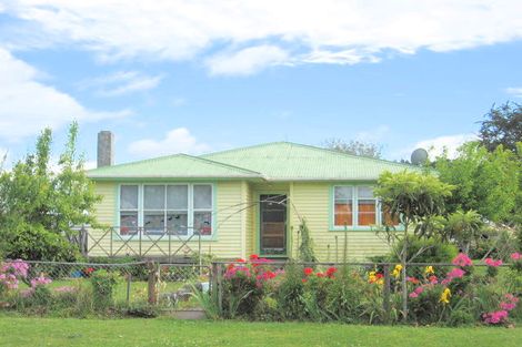 Photo of property in 33 Monkhouse Street, Tolaga Bay, 4077