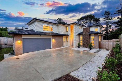 Photo of property in 29 Meteor Place, Schnapper Rock, Auckland, 0632