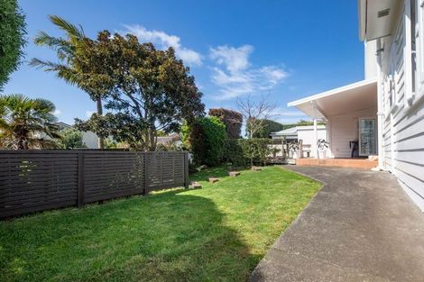 Photo of property in 36a Mount Smart Road, Onehunga, Auckland, 1061