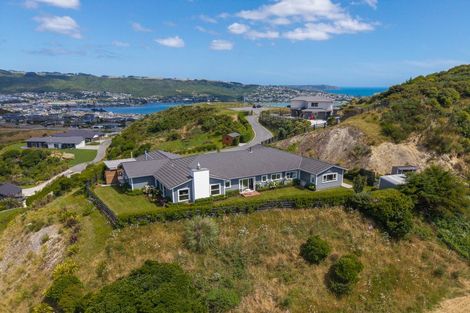 Photo of property in 9 Baxters Rise, Aotea, Porirua, 5024