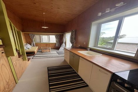 Photo of property in 51 Onewa Road, Northcote, Auckland, 0627