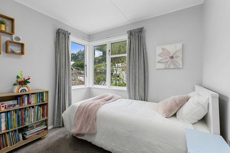 Photo of property in 68 Raukawa Street, Stokes Valley, Lower Hutt, 5019