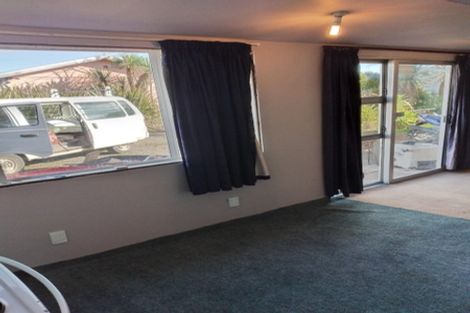 Photo of property in 28 Palmerston Street, Westport, 7825