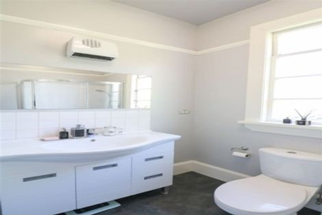 Photo of property in 8 Clifton Terrace, West End, Timaru, 7910