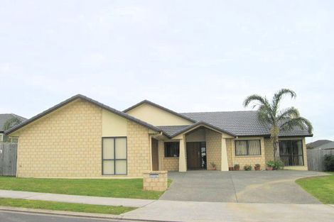 Photo of property in 7 Gilford Place, East Tamaki Heights, Auckland, 2016