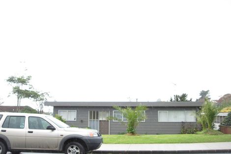 Photo of property in 21 Mcmillan Place, Mellons Bay, Auckland, 2014