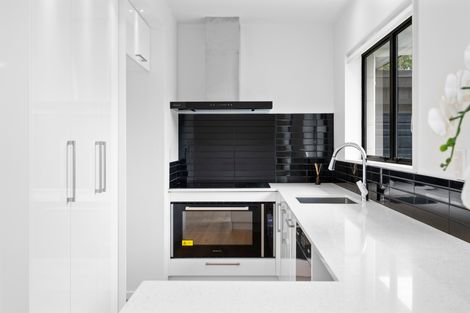 Photo of property in 82 Princes Street, Cambridge, 3434