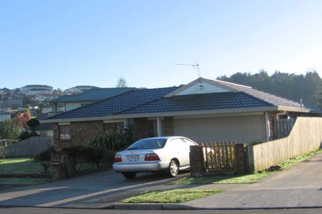 Photo of property in 66 De Havilland Drive, Goodwood Heights, Auckland, 2105