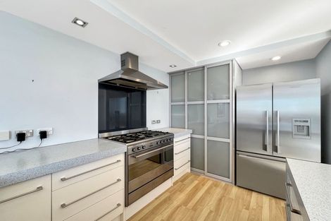 Photo of property in 53 Major Hornbrook Road, Mount Pleasant, Christchurch, 8081