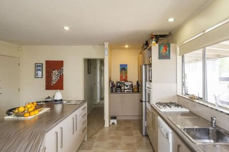 Photo of property in 12 Humphries Place, Awapuni, Palmerston North, 4412
