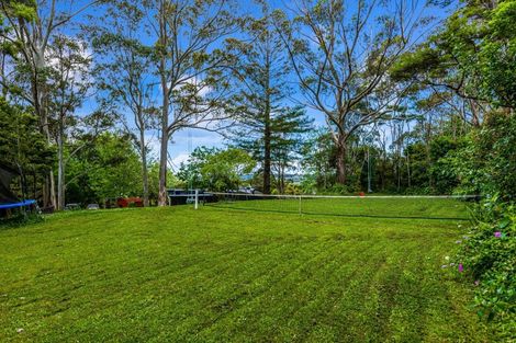 Photo of property in 48 Ngarahana Avenue, Paremoremo, Auckland, 0632