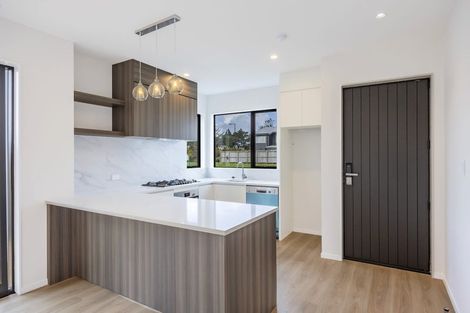 Photo of property in 18a Winfield Road, Kumeu, 0810