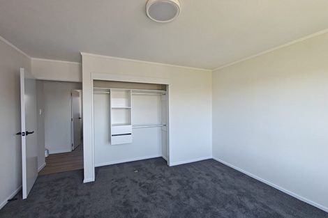 Photo of property in 20 Jumento Place, Unsworth Heights, Auckland, 0632