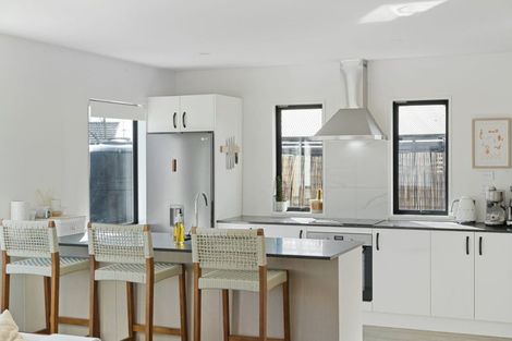 Photo of property in 2/9 Raupo Street, Bromley, Christchurch, 8062