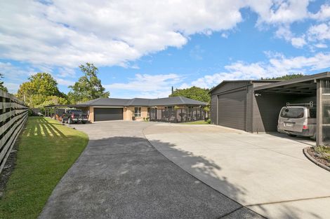 Photo of property in 23 Applemoors Way, Riverhead, 0820